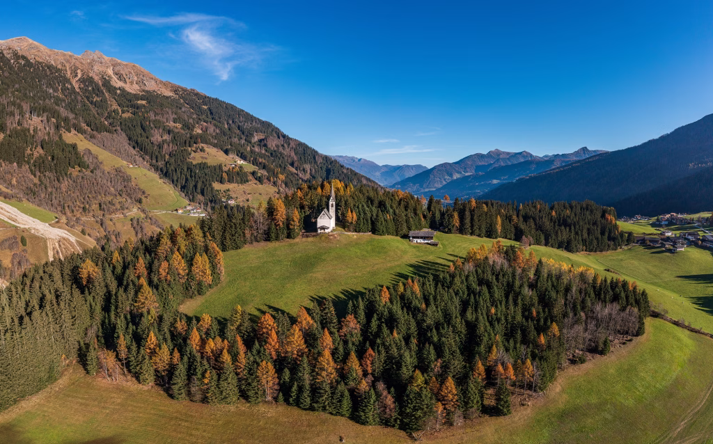 Gassenhof 4*S, l’hotel di charme per vivere l’autunno in Alto Adige 1 Gassenhof 4*S di Racines