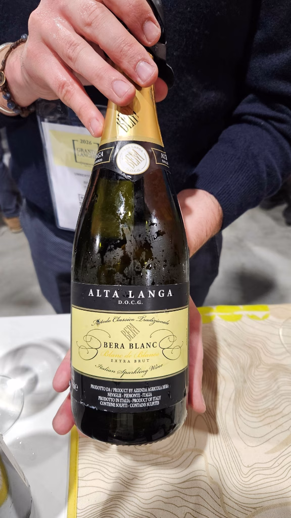 Grandi Langhe 2026: due giorni torinesi tra le bollicine di Alta Langa ed Erbaluce nel respiro effervescente delle OGR di Torino