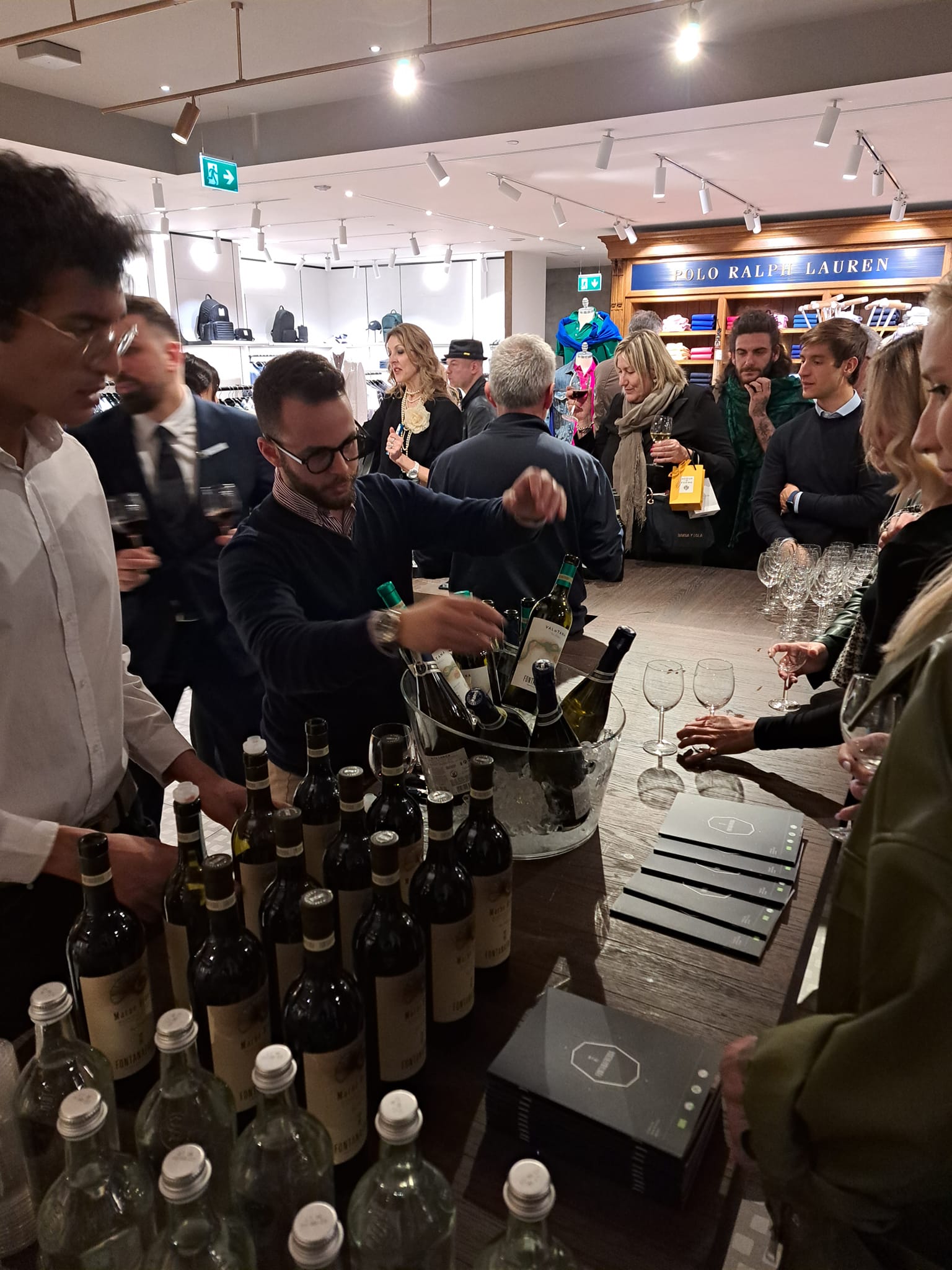 Shopping e beneficenza: l'evento "Lascia il Segno" alla Rinascente di Torino 4 Shopping Night "Lascia il Segno" Rinascente