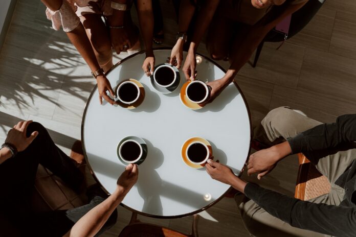 caffè, trova un amico