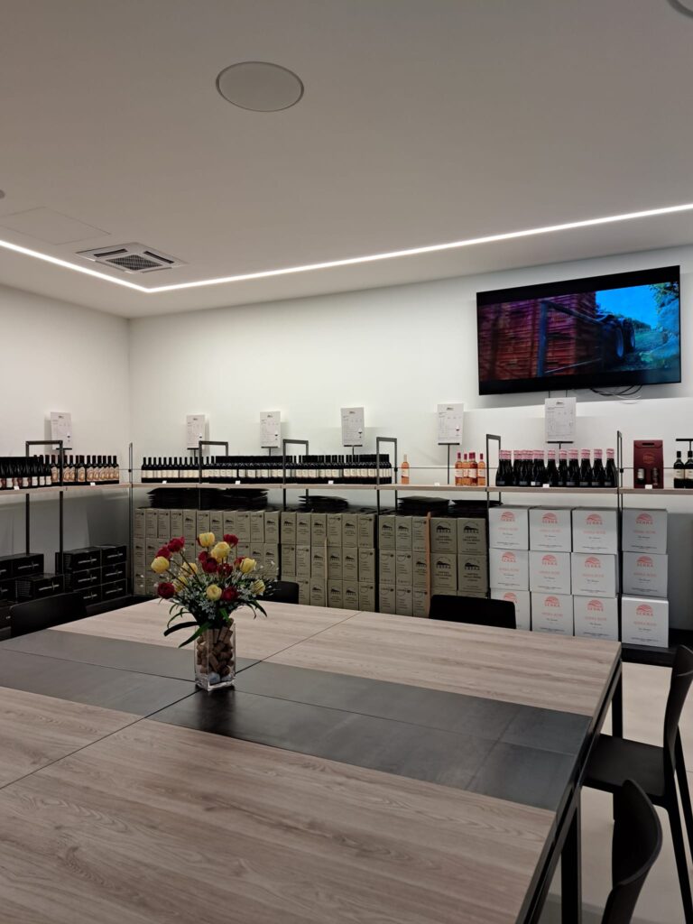 Esplorando la Cantina della Serra di Piverone 12 Esplorando la Cantina della Serra di Piverone