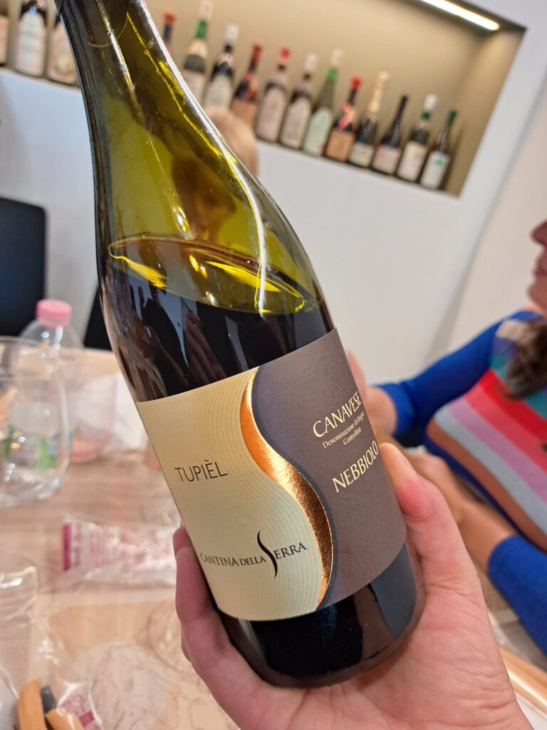 Esplorando la Cantina della Serra di Piverone 1 Esplorando la Cantina della Serra di Piverone