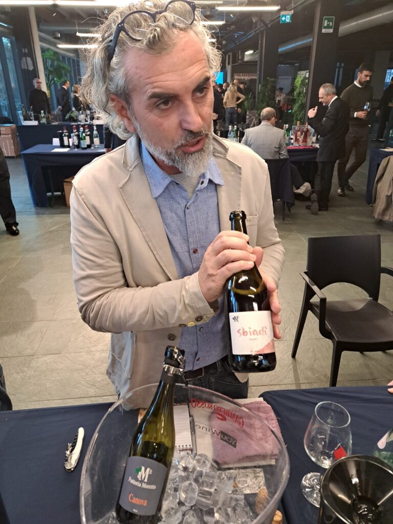 La degustazione dei vini premiati dalla guida Berebene 2024 del Gambero Rosso al Mercato Centrale di Torino 18 Berebene 2024 Gambero Rosso Torino
