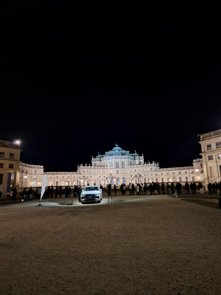 Club Silencio ha celebrato il Natale con "Una notte a Stupinigi", il 23 dicembre 2023 10 Club Silencio ha celebrato il Natale con "Una notte a Stupinigi", il 23 dicembre 2023