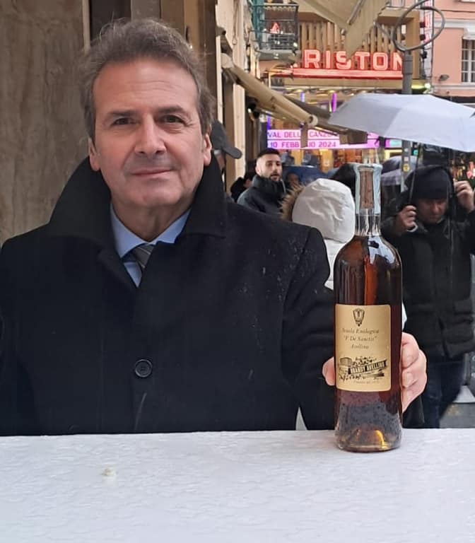 Avellino in vetrina a Casa Sanremo: i protagonisti sono i vini della Scuola Enologica De Sanctis 1879 1 Casa Sanremo Scuola Enologica De Sanctis