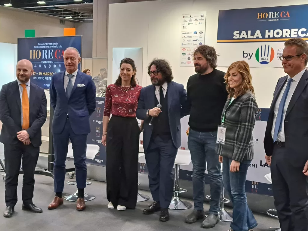 Tavola Rotonda Horeca Expoforum Torino 2024: un lavoro di squadra per il futuro dell'Horeca 15 Tavola Rotonda Horeca Expoforum Torino