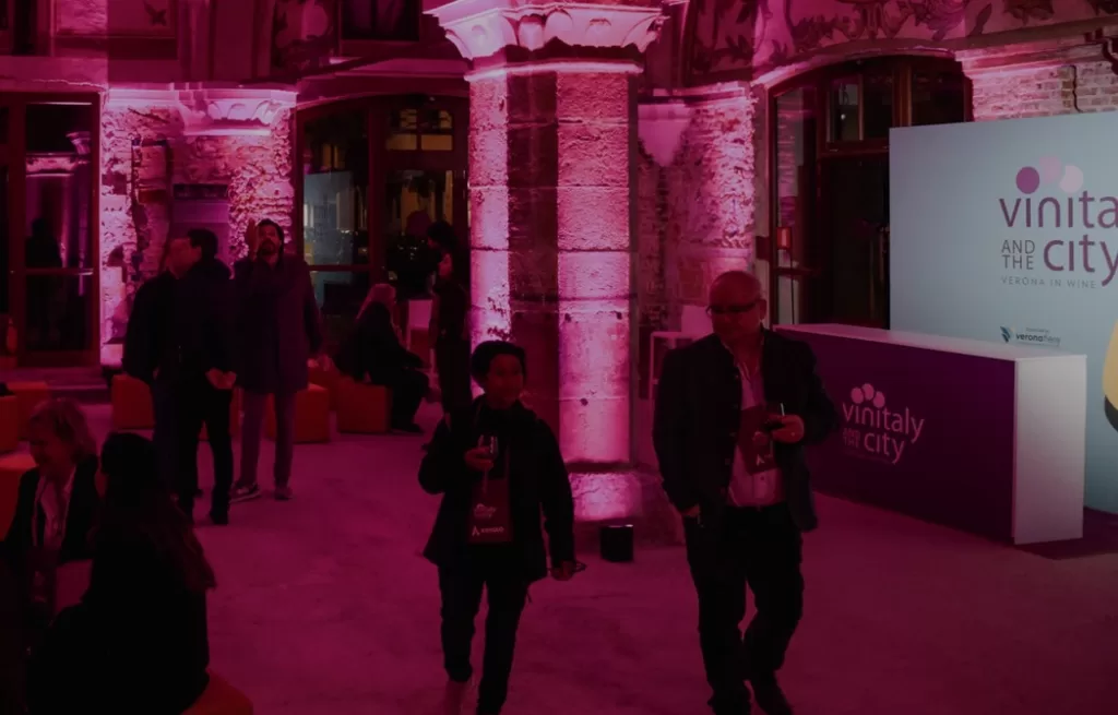 Vinitaly and the City, Verona: il fuori salone di Vinitaly esplode con un'entusiasmante kermesse di eventi, dall'12 al 15 aprile 2024 1 Cortile Del Tribunale Raccordo