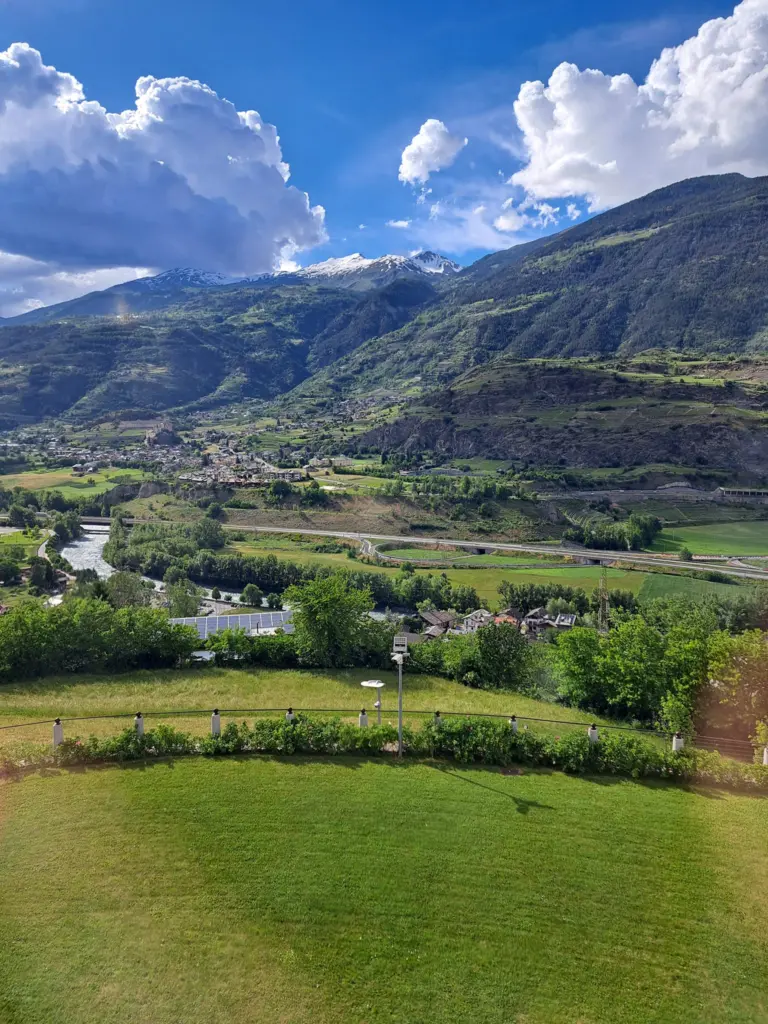 Due giorni di Festa al Castello di Aymavilles per i 50 anni dell'AIS Valle d'Aosta - 31 maggio e 1 giugno 2024 25 Castello di Aymavilles 50 anni dell'AIS Valle d'Aosta