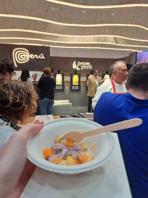 Da ceviche a Pisco, caffè e cacao: così il Perù ha raccontato la propria identità gastronomica a Identità Golose Milano 2026 1 Da ceviche a Pisco, caffè e cacao: così il Perù ha raccontato la propria identità gastronomica a Identità Golose Milano 2026