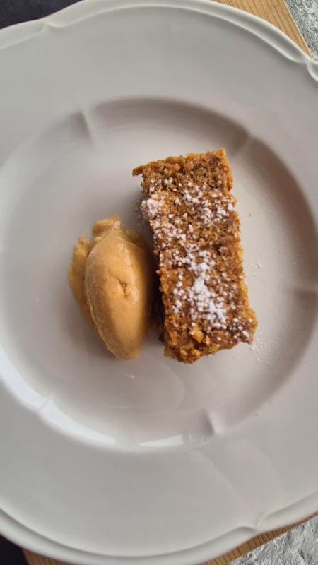Vinea Relais e Cucina Decanto: a Dogliani la nuova sintesi tra ospitalità e la visione gastronomica di Vincenzo Mignuolo 4 Vinea Relais e Cucina Decanto: a Dogliani la nuova sintesi tra ospitalità e la visione gastronomica di Vincenzo Mignuolo