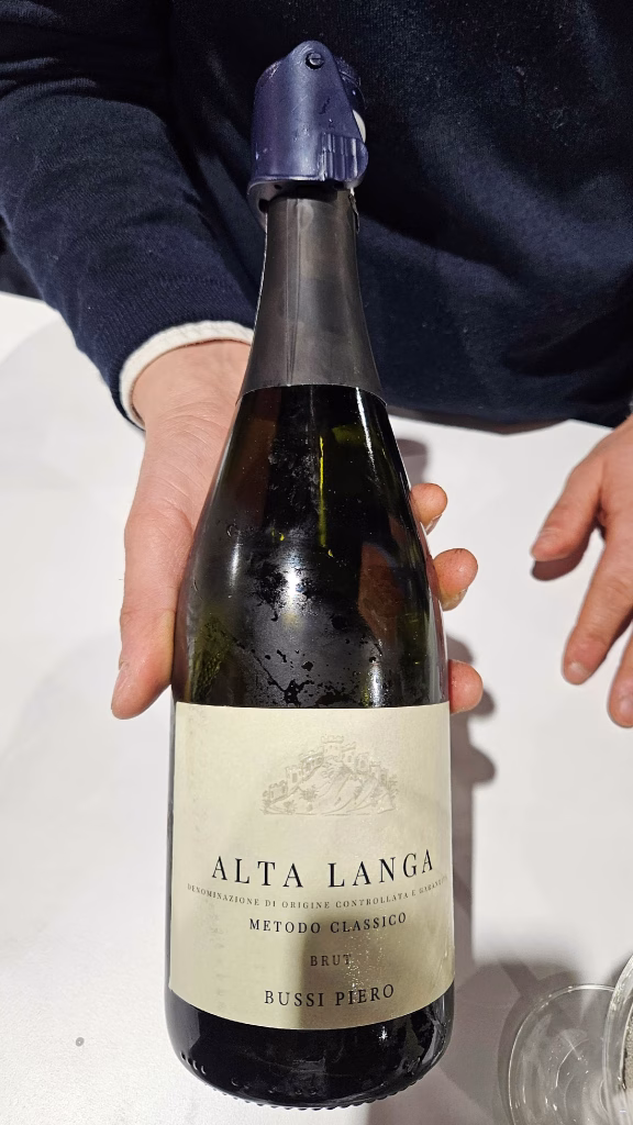 Grandi Langhe 2026: due giorni torinesi tra le bollicine di Alta Langa ed Erbaluce nel respiro effervescente delle OGR di Torino