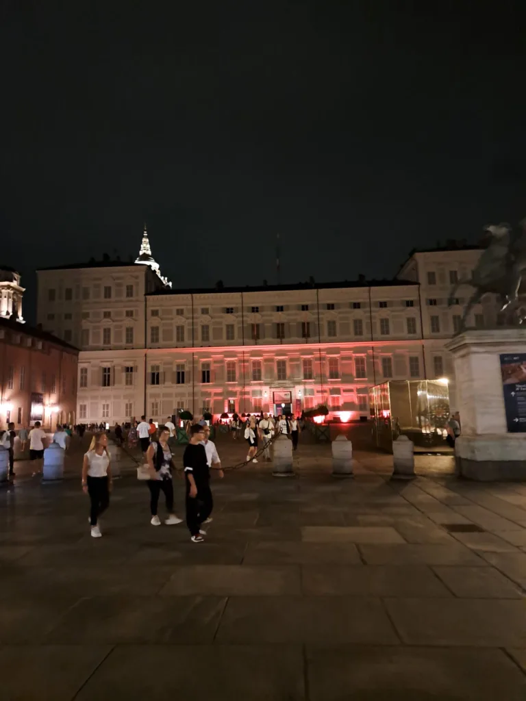 Sabato 7 settembre 2024: Club Silencio e Torino Wine Week hanno presentato Vendemmia Reale a Torino