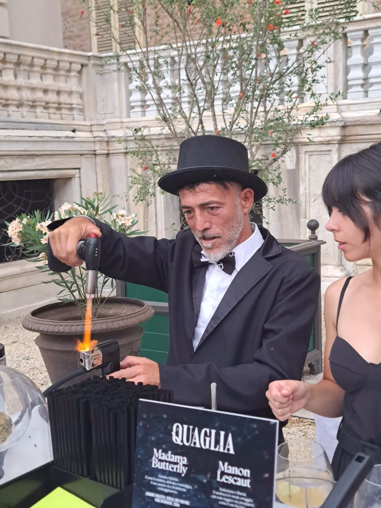 Musica, danza e acrobazie: Antica Distilleria Quaglia accompagna la rassegna firmata blucinQue 7 Musica, danza e acrobazie: Antica Distilleria Quaglia accompagna la rassegna firmata blucinQue