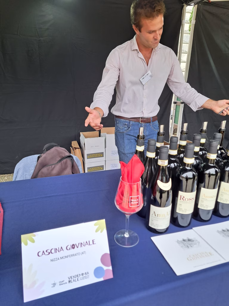 Vendemmia Reale 2025: l’evento di Torino Wine Week e Club Silencio tra Vino e Arte 17 Vendemmia Reale 2025: l’evento di Torino Wine Week e Club Silencio tra Vino e Arte