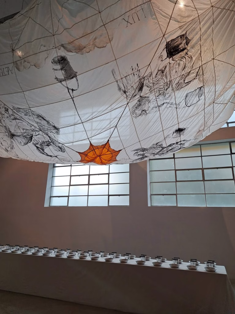 "Push the Limits 2" alla Fondazione Merz di Torino: l’arte davanti alla guerra, dal 27 ottobre 2025 al 1° febbraio 2026 5 "Push the Limits 2" alla Fondazione Merz di Torino: l’arte davanti alla guerra, dal 27 ottobre 2025 al 1° febbraio 2026