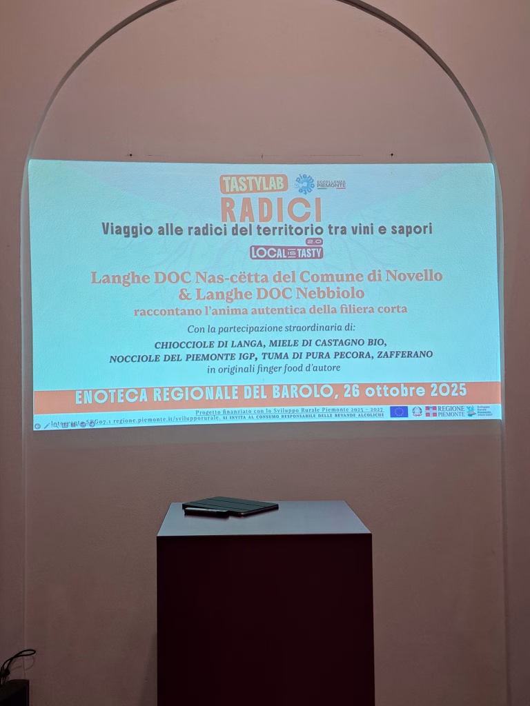 Tasty Lab "Radici" ha portato all’Enoteca Regionale del Barolo un dialogo tra Nas-cëtta, Nebbiolo e filiera locale – 26 ottobre 2025