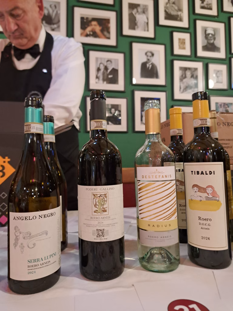 Al Birilli di Torino una serata dedicata al Roero Arneis 2024 con l&rsquo;Enoteca Regionale del Roero