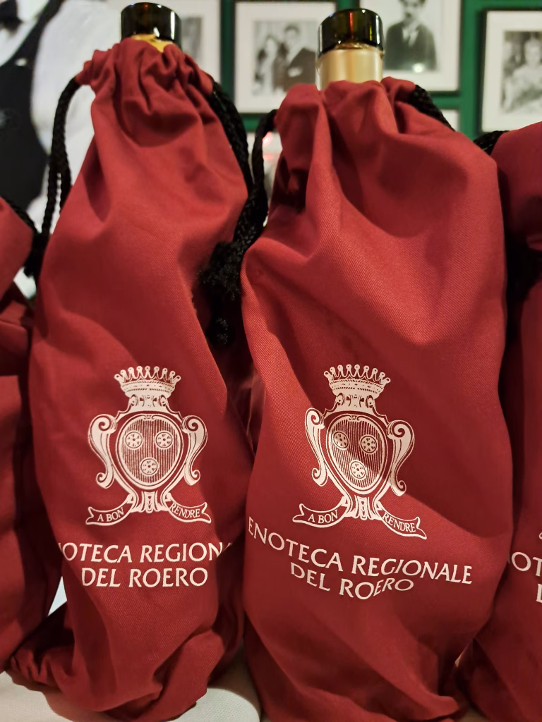 Al Birilli di Torino una serata dedicata al Roero Arneis 2024 con l&rsquo;Enoteca Regionale del Roero