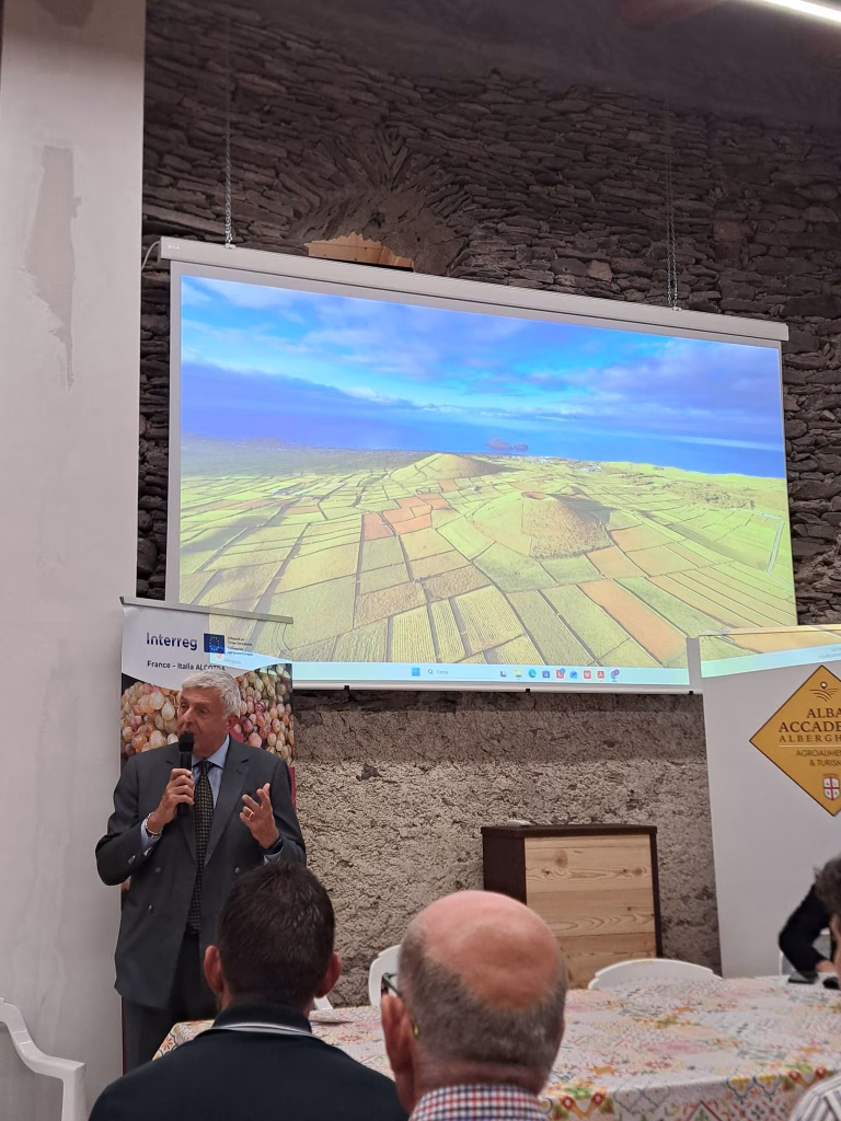 A Sampeyre si parla di futuro del vino tra viticoltura eroica, PIWI e dealcolazione 14 A Sampeyre si parla di futuro del vino tra viticoltura eroica, PIWI e dealcolazione
