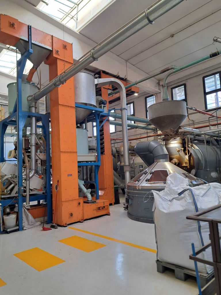 Dalla torrefazione all’analisi sensoriale: da Costadoro il percorso verso il certificato IIAC Italian Espresso Tasting M1 7 Dalla torrefazione all’analisi sensoriale: da Costadoro il percorso verso il certificato IIAC Italian Espresso Tasting M1