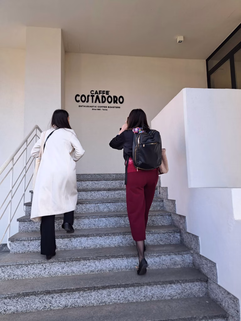 Dalla torrefazione all’analisi sensoriale: da Costadoro il percorso verso il certificato IIAC Italian Espresso Tasting M1 1 Dalla torrefazione all’analisi sensoriale: da Costadoro il percorso verso il certificato IIAC Italian Espresso Tasting M1