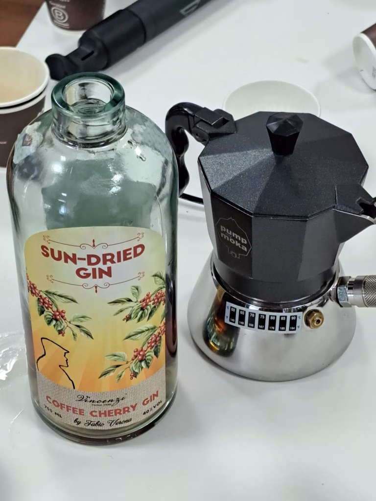 Dalla torrefazione all’analisi sensoriale: da Costadoro il percorso verso il certificato IIAC Italian Espresso Tasting M1 18 Dalla torrefazione all’analisi sensoriale: da Costadoro il percorso verso il certificato IIAC Italian Espresso Tasting M1