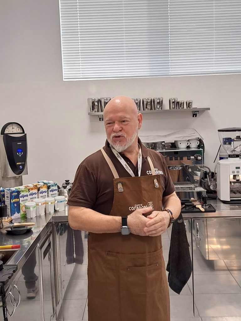 Dalla torrefazione all’analisi sensoriale: da Costadoro il percorso verso il certificato IIAC Italian Espresso Tasting M1 15 Dalla torrefazione all’analisi sensoriale: da Costadoro il percorso verso il certificato IIAC Italian Espresso Tasting M1