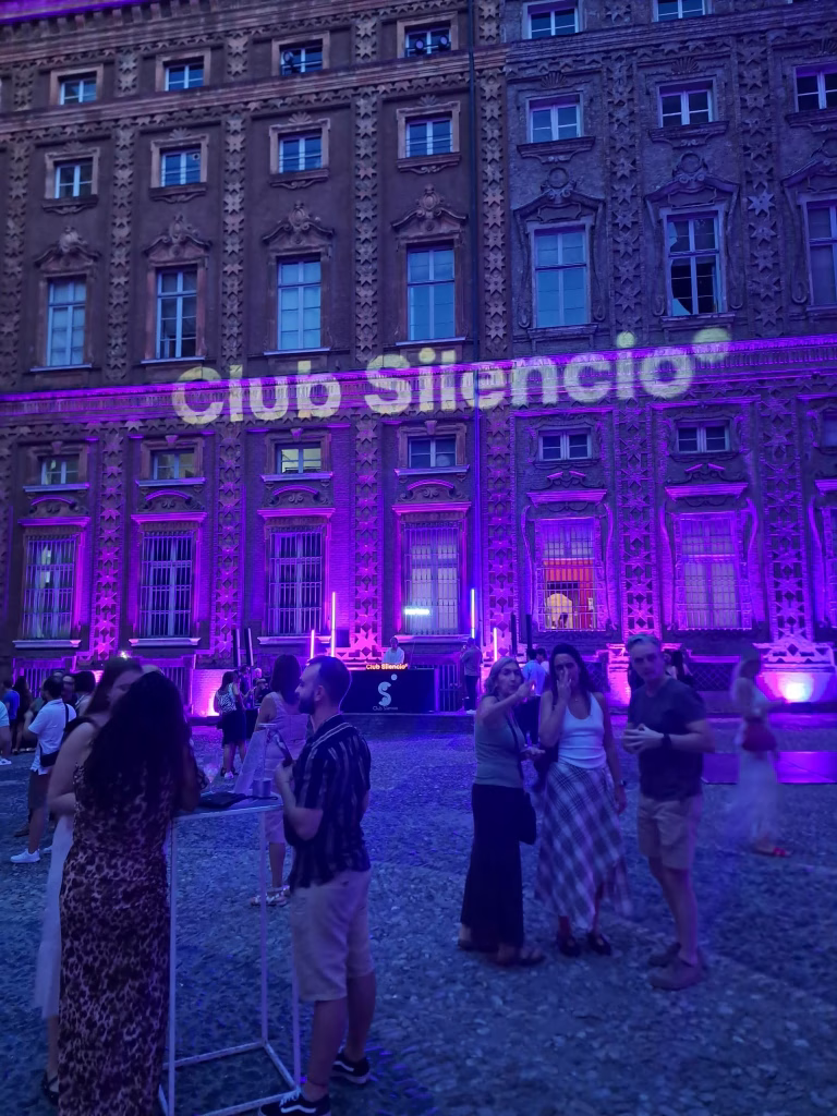 Una Notte al Museo, il 24 luglio 2026 Club Silencio ha unito Museo Egizio e Palazzo Carignano 1 Una Notte al Museo, il 24 luglio 2026 Club Silencio ha unito Museo Egizio e Palazzo Carignano