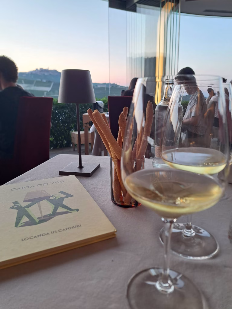 Locanda in Cannubi, a Barolo la tavola si affaccia sulle vigne 4 Locanda in Cannubi, a Barolo la tavola si affaccia sulle vigne