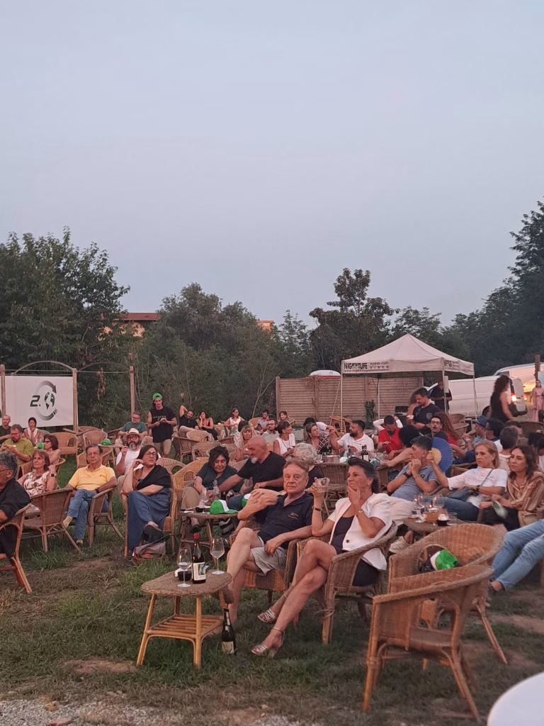 UWE &ndash; Unconventional Wine (& Spirits) Emotion 2026 a Villa Guelpa tra produttori, sapori e Club Tenco
