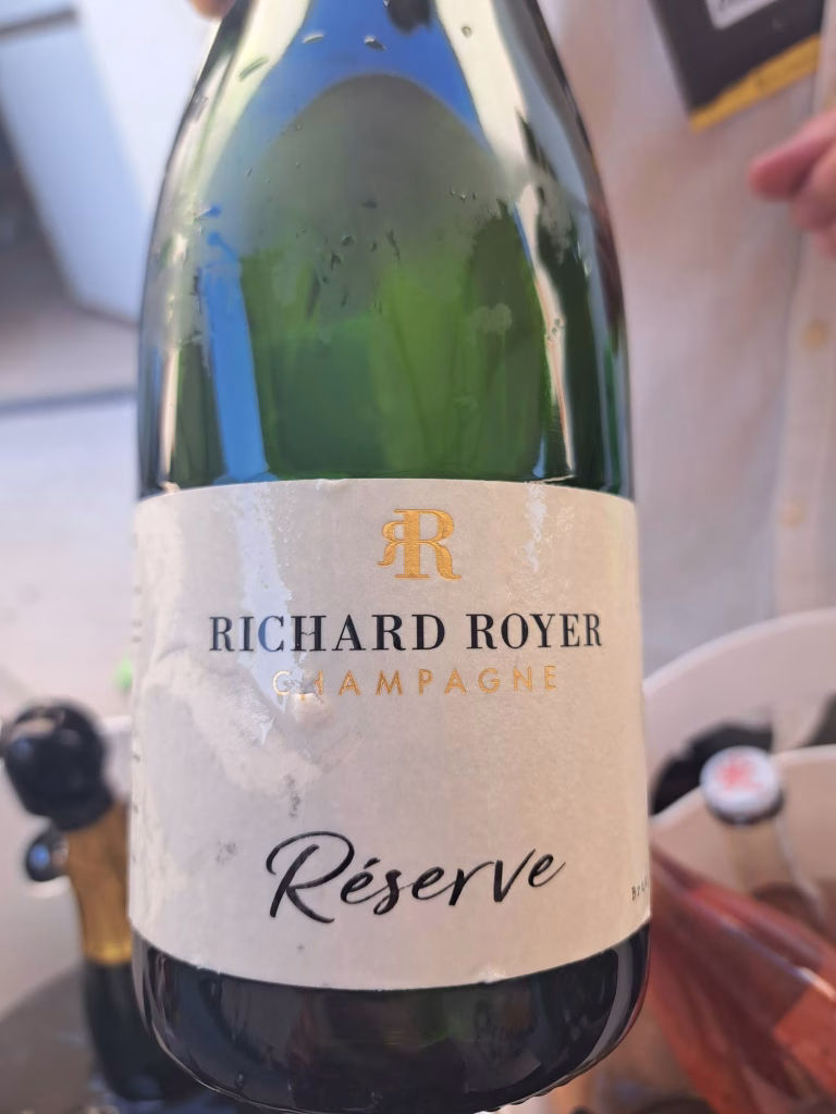 UWE &ndash; Unconventional Wine (& Spirits) Emotion 2026 a Villa Guelpa tra produttori, sapori e Club Tenco