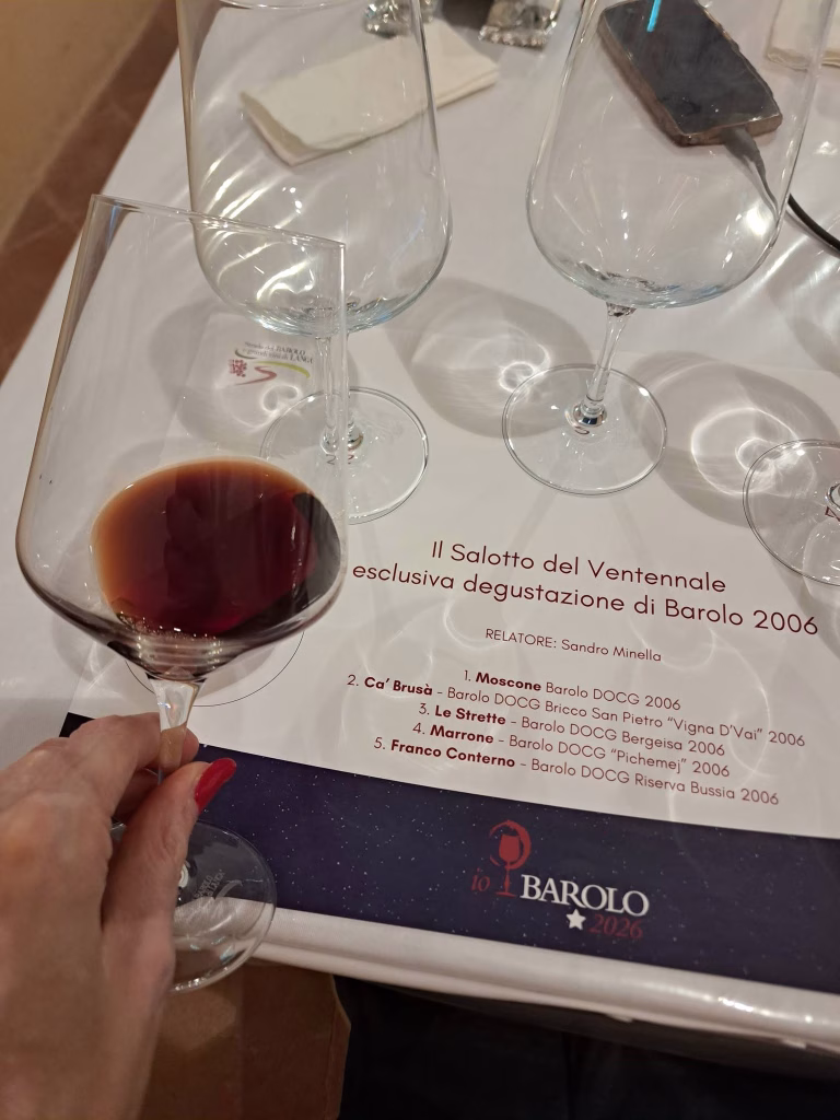 Io, Barolo 2026, dal Salotto del Ventennale ai banchi d’assaggio nel borgo, 12 settembre 2026 7 Io, Barolo 2026, dal Salotto del Ventennale ai banchi d’assaggio nel borgo, 12 settembre 2026