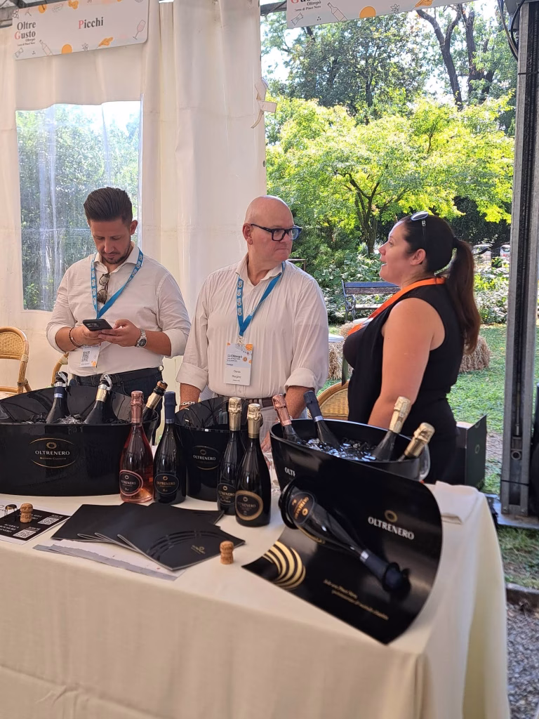 OltreGusto – Oltrepò Terra di Pinot Nero, dalla mappa geo-viticola di Masnaghetti alle degustazioni e agli showcooking, 7 settembre 2026 15 OltreGusto – Oltrepò Terra di Pinot Nero, dalla mappa geo-viticola di Masnaghetti alle degustazioni e agli showcooking, 7 settembre 2026