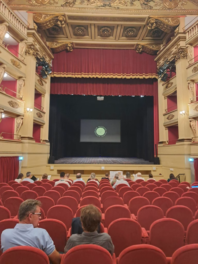 OltreGusto – Oltrepò Terra di Pinot Nero, dalla mappa geo-viticola di Masnaghetti alle degustazioni e agli showcooking, 7 settembre 2026 3 OltreGusto – Oltrepò Terra di Pinot Nero, dalla mappa geo-viticola di Masnaghetti alle degustazioni e agli showcooking, 7 settembre 2026