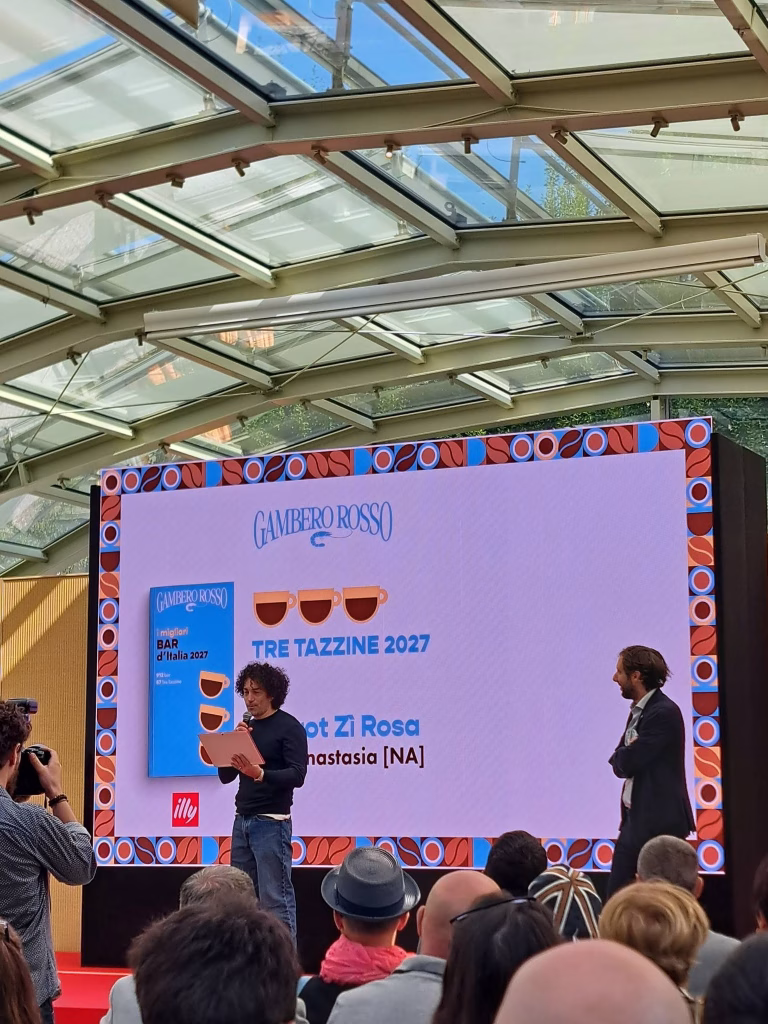 Gambero Rosso presenta I Migliori Bar d’Italia 2027: 57 Tre Tazzine e un nuovo sistema di valutazione 27 Gambero Rosso presenta I Migliori Bar d’Italia 2027: 57 Tre Tazzine e un nuovo sistema di valutazione