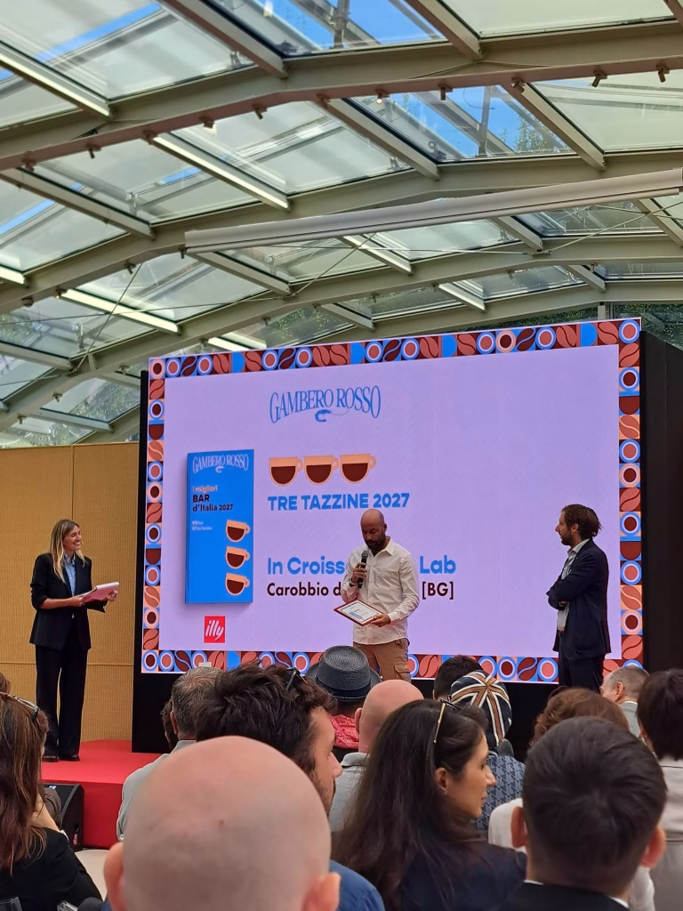Gambero Rosso presenta I Migliori Bar d’Italia 2027: 57 Tre Tazzine e un nuovo sistema di valutazione 22 Gambero Rosso presenta I Migliori Bar d’Italia 2027: 57 Tre Tazzine e un nuovo sistema di valutazione