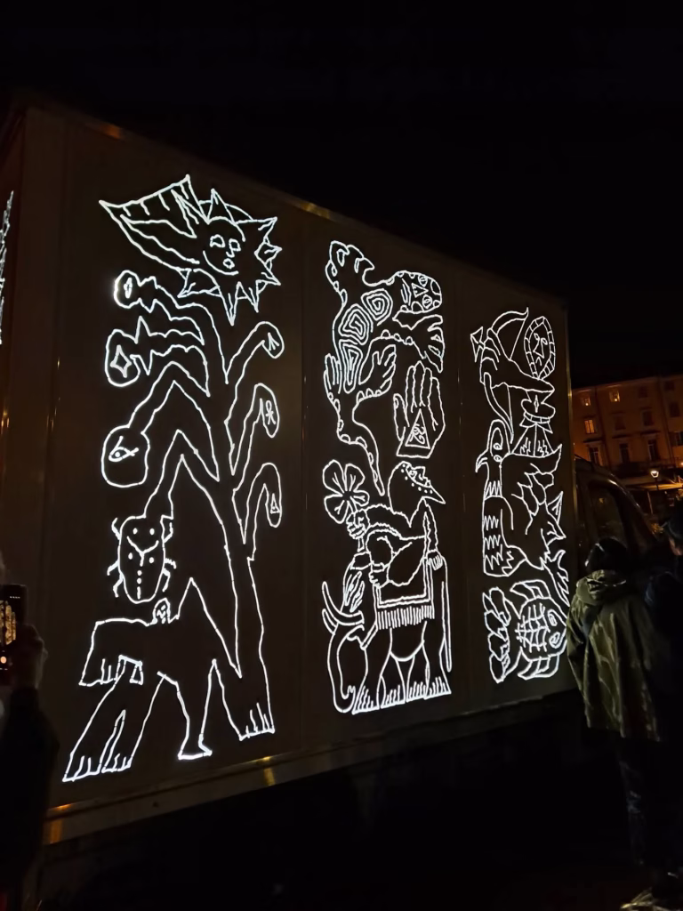 Luci d’Artista 2026 a Torino: quattro nuove opere tra memoria, cinema e tecnologia, fino al 10 gennaio 2027 4 Luci d’Artista 2026 a Torino: quattro nuove opere tra memoria, cinema e tecnologia, fino al 10 gennaio 2027