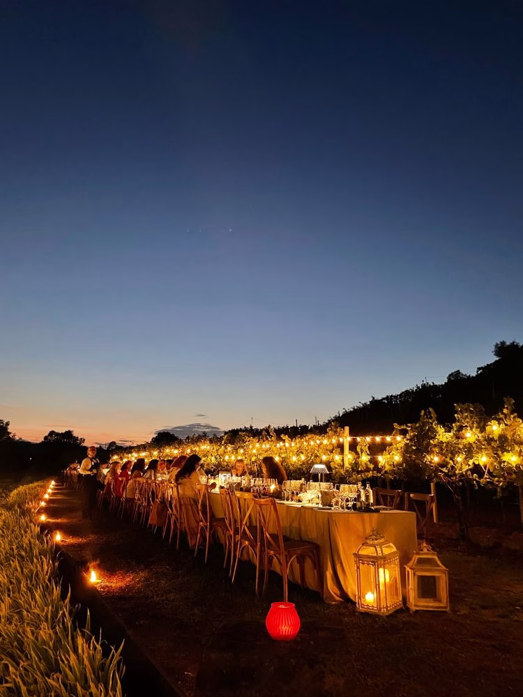 Festival Franciacorta, Villa Franciacorta apre il borgo tra mongolfiera, degustazioni e cene in vigna, 18-20 settembre 2026 1 Villa Franciacorta - Cena in vigna