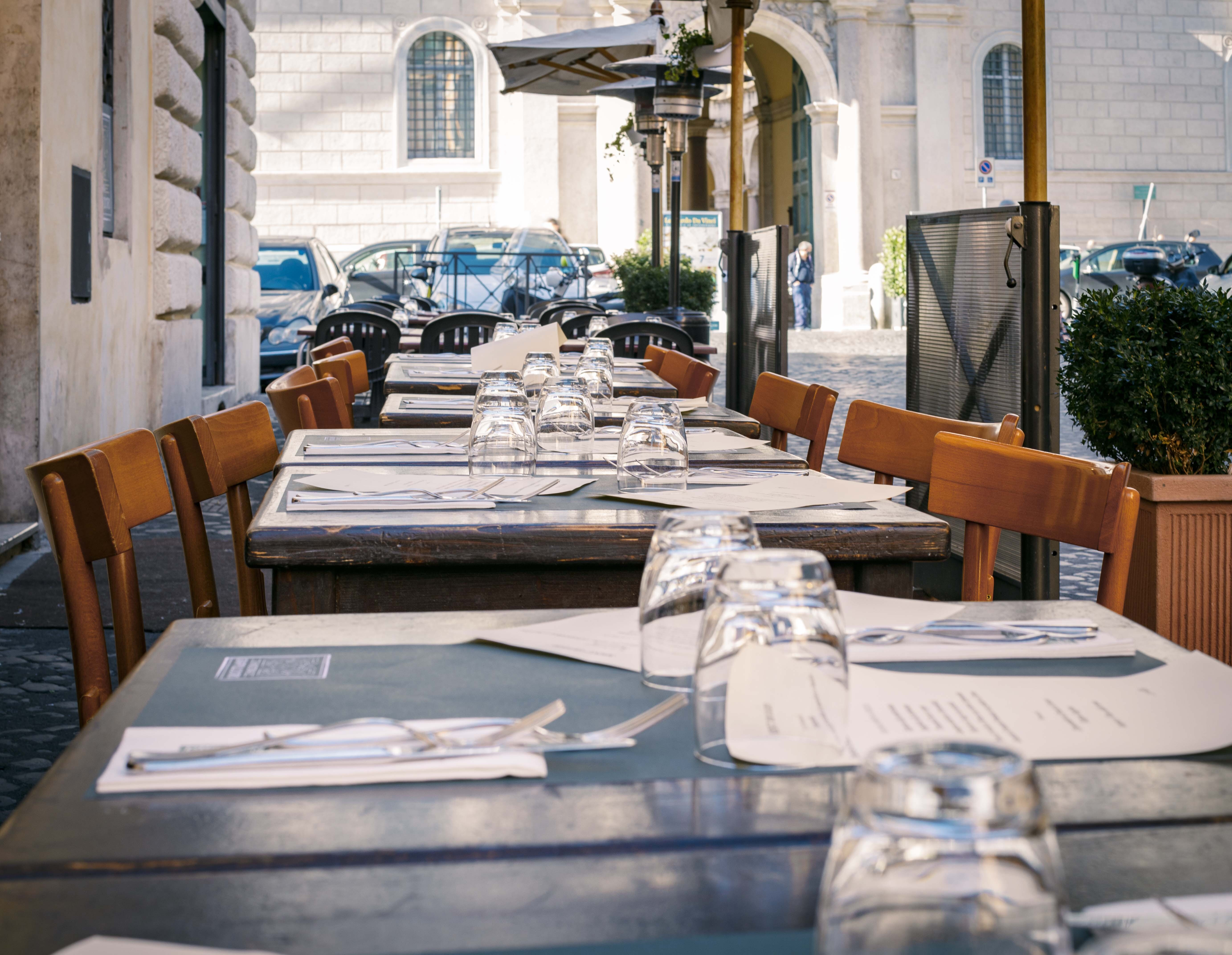 HOSTERIA GRAPPOLO D'ORO
