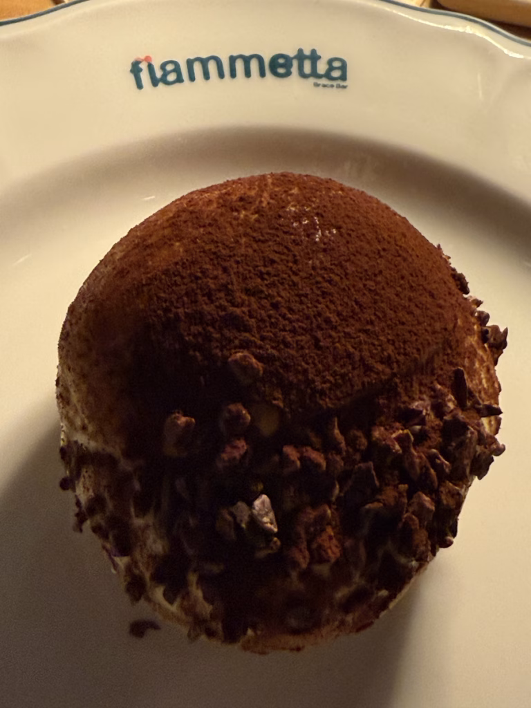 Fiammetta Brace Bar accende via Maria Vittoria: a Torino il nuovo progetto di Adelaide tra brace, tecnica e convivialità 2 Fiammetta Brace Bar accende via Maria Vittoria: a Torino il nuovo progetto di Adelaide tra brace, tecnica e convivialità