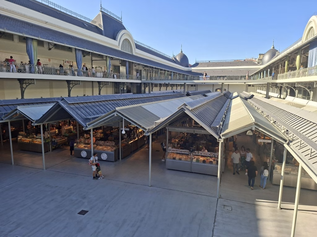 Nella culla del gusto di Oporto: un viaggio tra vini e sapori portoghesi