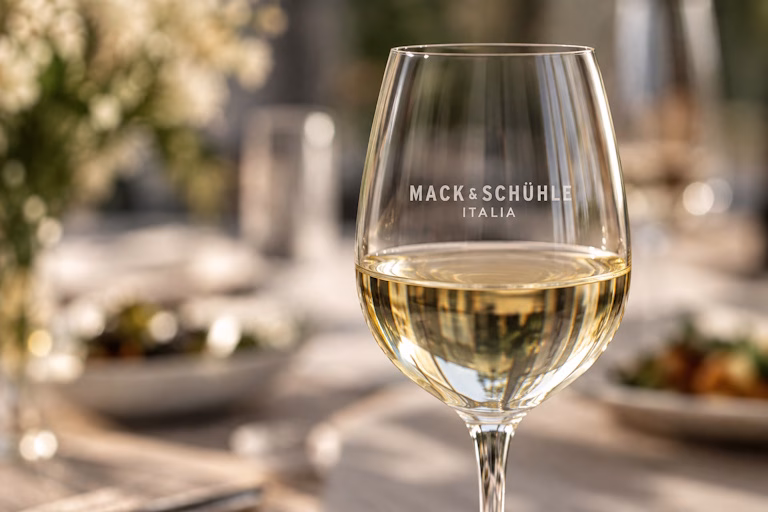Milano tra vino, moda e cucina: gli appuntamenti de La Vendemmia di Montenapoleone 2026 3 MACK & SCHUHLE - BRUN FINE ART