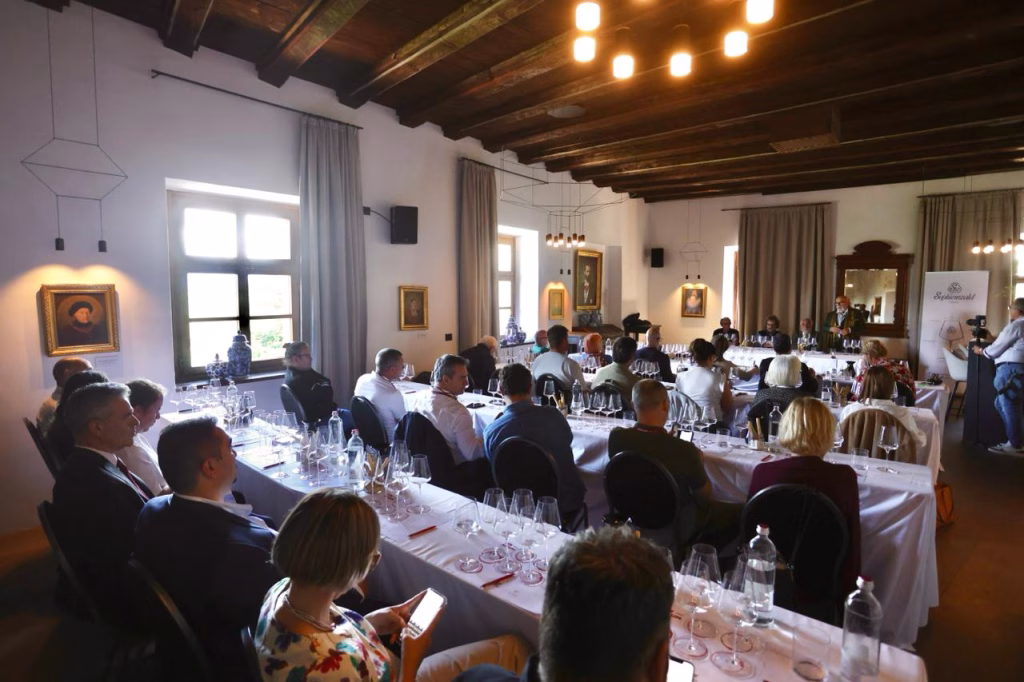 Castel Mareccio ospita VINALTUM 2026, tra produttori e masterclass – 17-18 maggio 2026 1 Castel Mareccio ospita VINALTUM 2026, tra produttori e masterclass – 17-18 maggio 2026