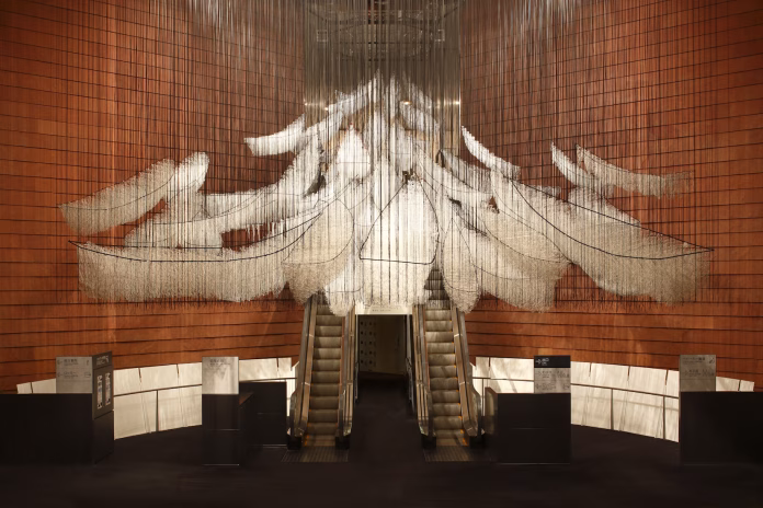 Shiota Chiharu, Where Are We Going? 2017/2019 White wool, wire, rope Dimensions variable Installation view: Shiota Chiharu: The Soul Trembles, Mori Art Museum, Tokyo, 2019 Photo: Kioku Keizo Photo courtesy: Mori Art Museum, Tokyo
