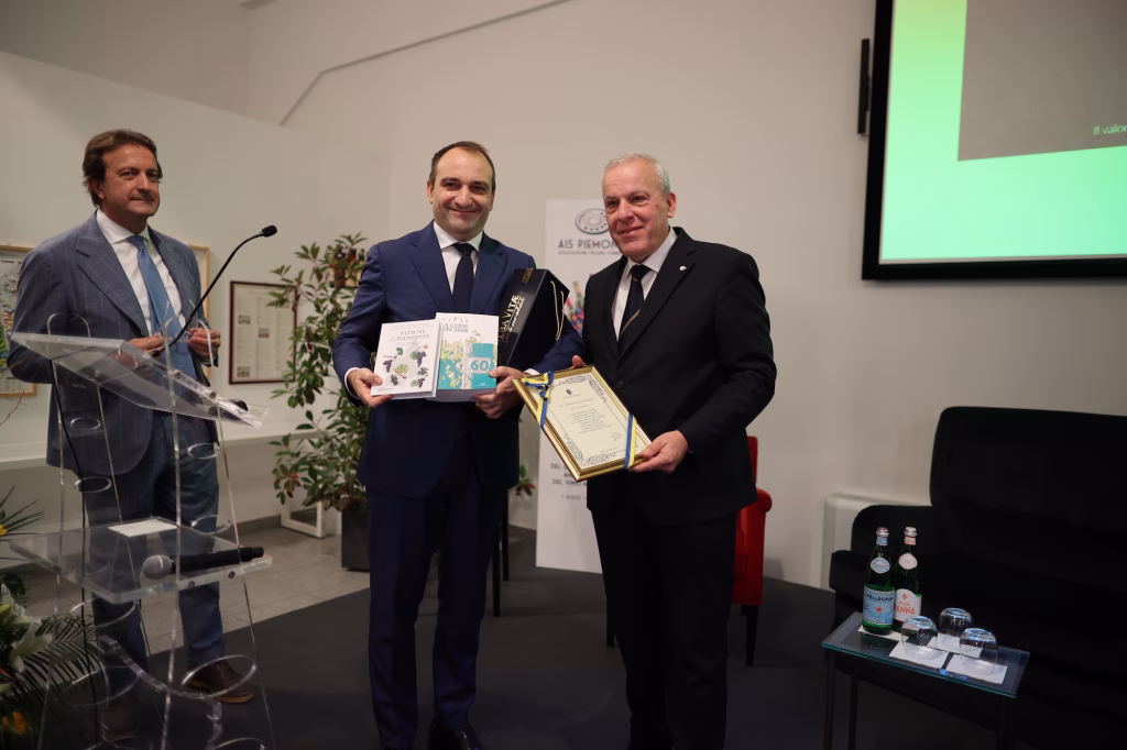 "Il racconto del vino italiano: 60 anni in 60 minuti", bilancio del convegno AIS Piemonte del 30 novembre 2 Sindaco Lo Russo - Mauro Carosso